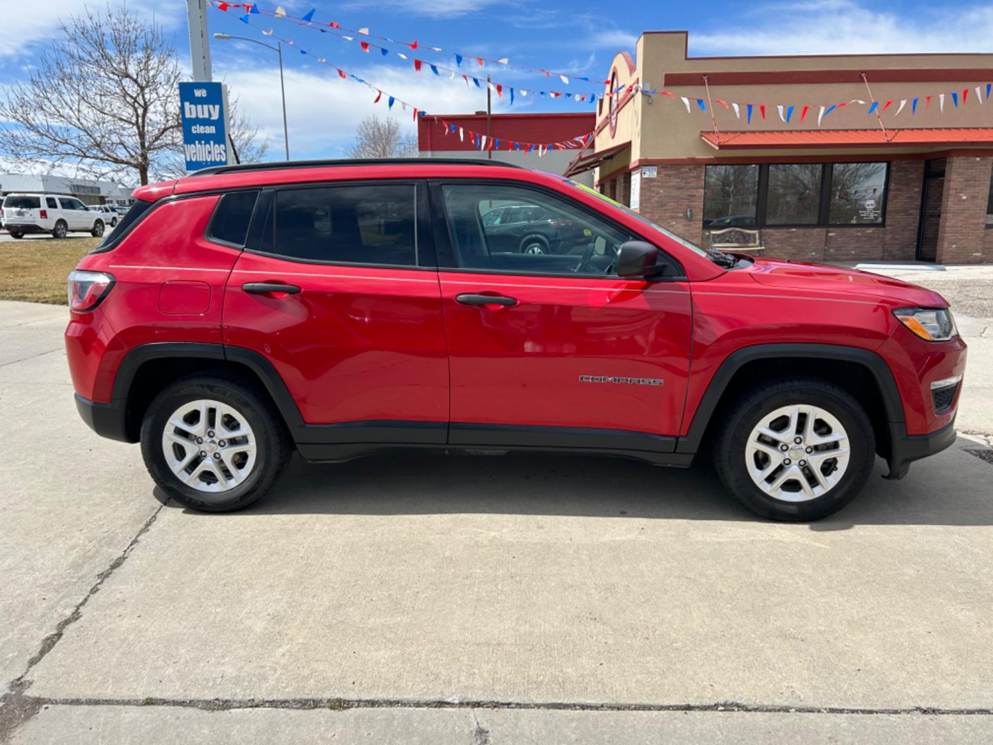 2018 RED /BLACK JEEP COMPASS SPORT (3C4NJCAB3JT) with an 2.4L engine, 6-Speed Manual transmission, located at 3030 CY Ave, Casper, WY, 82604, (307) 265-3830, 42.827816, -106.357483 - Photo#4